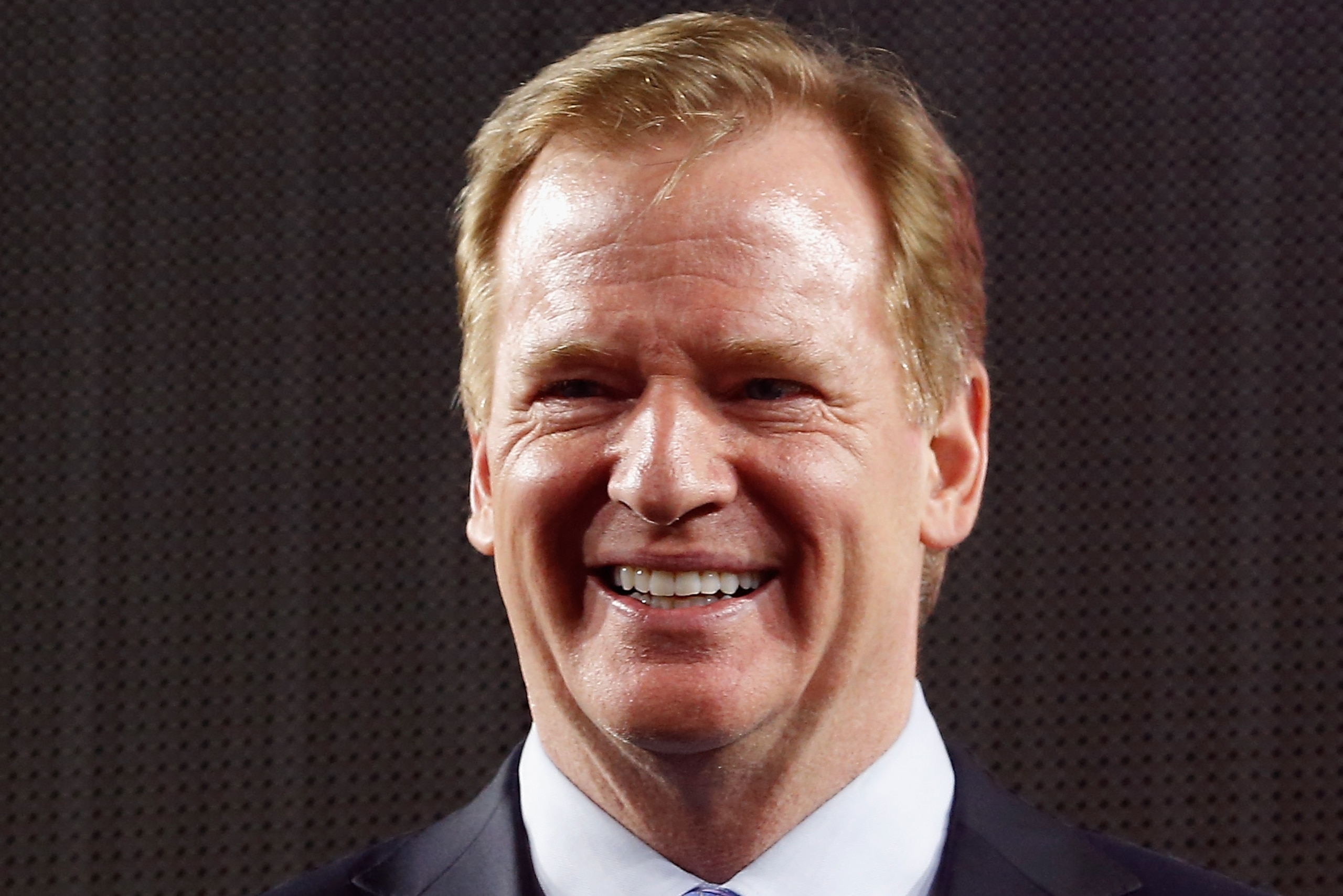GLENDALE, AZ - FEBRUARY 01:  NFL Commissioner Roger Goodell on the podium following Super Bowl XLIX between the New England Patriots and the Seattle Seahawks at University of Phoenix Stadium on February 1, 2015 in Glendale, Arizona. The Patriots defeated the Seahawks 28-24.  (Photo by Christian Petersen/Getty Images)