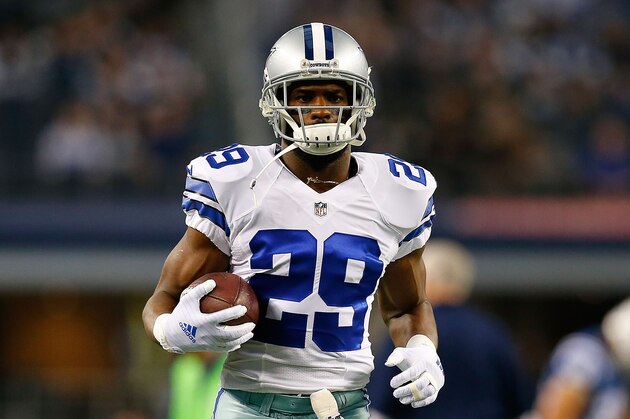 ARLINGTON, TX - DECEMBER 21: DeMarco Murray #29 of the Dallas Cowboys goes through pregame drills before their game against the Indianapolis Colts at AT&T Stadium on December 21, 2014 in Arlington, Texas. (Photo by Tom Pennington/Getty Images) ARLINGTON, TX - DECEMBER 21: DeMarco Murray #29 of the Dallas Cowboys goes through pregame drills before their game against the Indianapolis Colts at AT&T Stadium on December 21, 2014 in Arlington, Texas. (Photo by Tom Pennington/Getty Images)