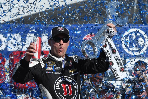 LAS VEGAS, NV - MARCH 08:  Kevin Harvick, driver of the #4 Jimmy John's/Budweiser Chevrolet, celebrates in Victory Lane after winning the NASCAR Sprint Cup Series Kobalt 400 at Las Vegas Motor Speedway on March 8, 2015 in Las Vegas, Nevada.  (Photo by Robert Laberge/Getty Images)