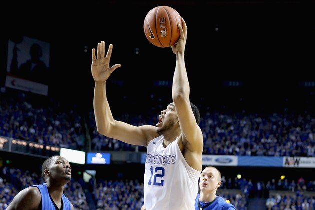 LEXINGTON, KY - MARCH 07:  Karl-Anthony Towns #12 of the Kentucky Wildcats shoots the ball during the game against the Florida Gators at Rupp Arena on March 7, 2015 in Lexington, Kentucky.  (Photo by Andy Lyons/Getty Images)