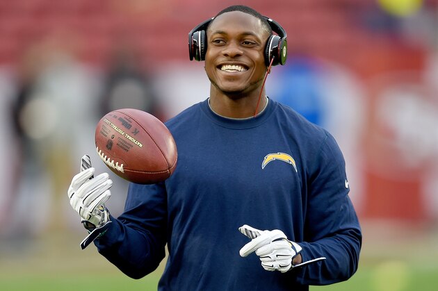 SANTA CLARA, CA - DECEMBER 20:  Eddie Royal #11 of the San Diego Chargers with his headphones on warms up prior to playing the San Francisco 49ers at Levi's Stadium on December 20, 2014 in Santa Clara, California.  (Photo by Thearon W. Henderson/Getty Images)