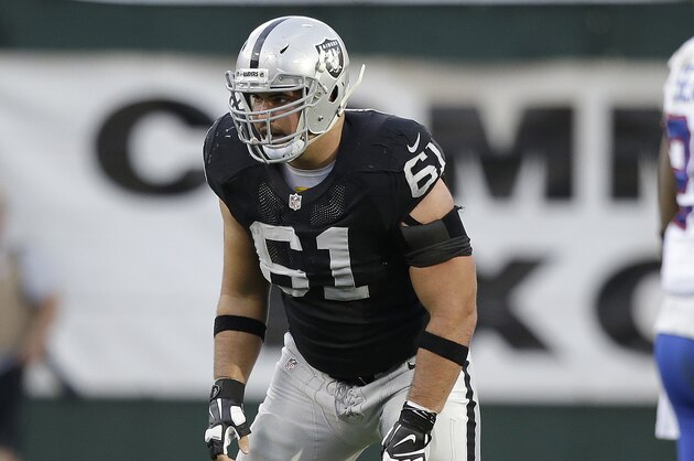 Oakland Raiders center Stefen Wisniewski (61) against the Buffalo Bills during an NFL football game in Oakland, Calif., Sunday, Dec. 21, 2014. (AP Photo/Marcio Jose Sanchez)
