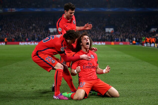 LONDON, ENGLAND - MARCH 11:  David Luiz of PSG celebrates after scoring a goal to level the scores at 1-1 during the UEFA Champions League Round of 16, second leg match between Chelsea and Paris Saint-Germain at Stamford Bridge on March 11, 2015 in London, England.  (Photo by Paul Gilham/Getty Images)