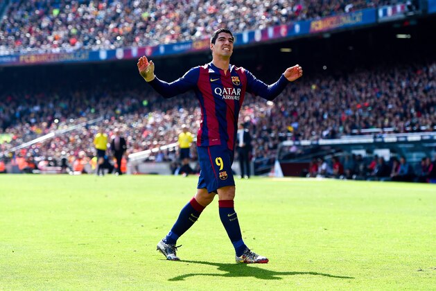 BARCELONA, SPAIN - MARCH 08:  Luis Suarez of FC Barcelona reacts during the La Liga match between FC Barcelona and Rayo Vallecano de Madrid at Camp Nou on March 8, 2015 in Barcelona, Spain.  (Photo by David Ramos/Getty Images)