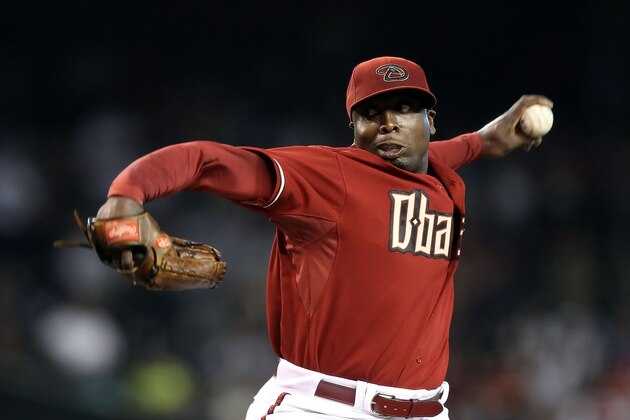 PHOENIX - JUNE 23:  Starting pitcher Dontrelle Willis #35 of the Arizona Diamondbacks pitches against the New York Yankees during the Major League Baseball game at Chase Field on June 23, 2010 in Phoenix, Arizona.  (Photo by Christian Petersen/Getty Images)