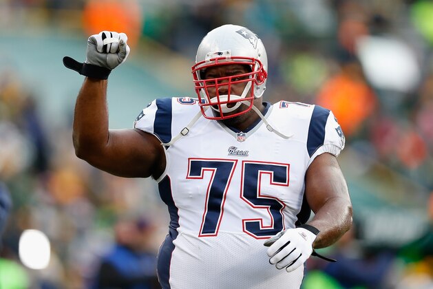 GREEN BAY, WI - NOVEMBER 30:  Defensive tackle Vince Wilfork #75 of the New England Patriots warms up before the NFL game against the Green Bay Packers at Lambeau Field on November 30, 2014 in Green Bay, Wisconsin.  The Packers defeated the Patriots 26-21.  (Photo by Christian Petersen/Getty Images)