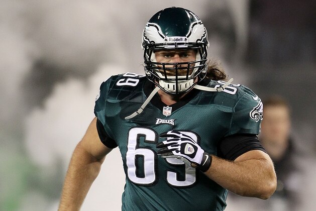 PHILADELPHIA, PA - SEPTEMBER 30:  Guard Evan Mathis #69 of the Philadelphia Eagles before a game against the New York Giants at Lincoln Financial Field on September 30, 2012 in Philadelphia, Pennsylvania.  (Photo by Alex Trautwig/Getty Images)