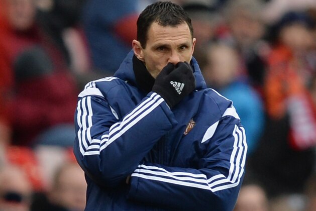 SUNDERLAND, ENGLAND - MARCH 14:  Manager Gustavo Poyet of Sunderland looks on during the Barclays Premier League match between Sunderland and Aston Villa at Stadium of Light on March 14, 2015 in Sunderland, England.  (Photo by Nigel Roddis/Getty Images)