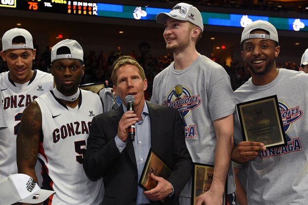 LAS VEGAS, NV - MARCH 10:  Head coach Mark Few (C) of the Gonzaga Bulldogs addresses the crowd as he stands with his players (L-R) Angel Nunez #2, Gary Bell Jr. #5, Domantas Sabonis #11 and Byron Wesley #22 after the team defeated the Brigham Young Cougars 91-75 to win the championship game of the West Coast Conference Basketball tournament at the Orleans Arena on March 10, 2015 in Las Vegas, Nevada.  (Photo by Ethan Miller/Getty Images)