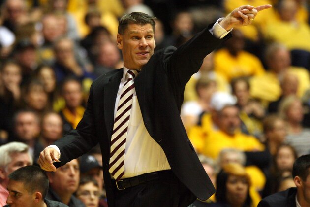 Jan 28, 2015; Wichita, KS, USA; Loyola-Chicago Ramblers head coach Porter Moser instructs his team during a 58-47 loss to the Wichita State Shockers at Charles Koch Arena. Mandatory Credit: Scott Sewell-USA TODAY Sports