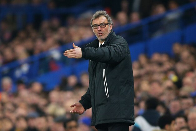 LONDON, ENGLAND - MARCH 11:  Laurent Blanc the head coach of PSG directs his players during the UEFA Champions League Round of 16, second leg match between Chelsea and Paris Saint-Germain at Stamford Bridge on March 11, 2015 in London, England.  (Photo by Paul Gilham/Getty Images)
