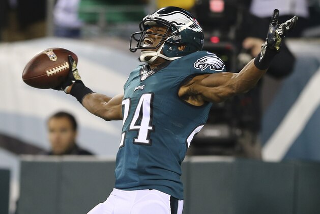 PHILADELPHIA, PA - NOVEMBER 10: Bradley Fletcher #24 of the Philadelphia Eagles reacts after intercepting a pass and scoring a touchdown against the Carolina Panther on November 10, 2014 at Lincoln Financial Field in Philadelphia, Pennsylvania. (Photo by Elsa/Getty Images)