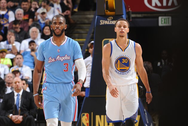 OAKLAND, CA - MARCH 8: Chris Paul #3 of the Los Angeles Clippers stands on the court during a game against Stephen Curry #30 of the Golden State Warriors on March 8, 2015 at Oracle Arena in Oakland, California. NOTE TO USER: User expressly acknowledges and agrees that, by downloading and or using this photograph, user is consenting to the terms and conditions of Getty Images License Agreement. Mandatory Copyright Notice: Copyright 2015 NBAE (Photo by Noah Graham/NBAE via Getty Images)