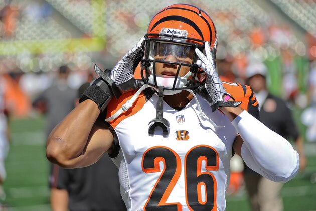 CINCINNATI, OH - SEPTEMBER 16:  Taylor Mays #26 of the Cincinnati Bengals warms up before a game against the Cleveland Browns at Paul Brown Stadium on September 16, 2012 in Cincinnati, Ohio.  (Photo by Jamie Sabau/Getty Images)