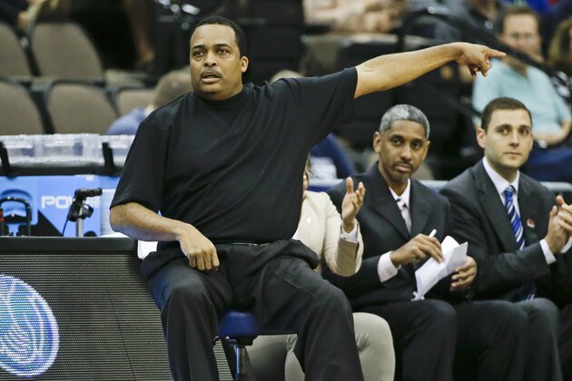 Georgia State head coach Ron Hunter directs players against Baylor during the first half of an NCAA tournament second round college basketball game, Thursday, March 19, 2015, in Jacksonville, Fla.  (AP Photo/Chris O'Meara)