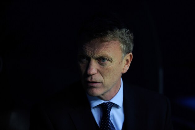 MADRID, SPAIN - JANUARY 31:  Head coach David Moyes of Real Sociedad de Futbol looks on during the La Liga match between Real Madrid CF and Real Sociedad de Futbol at Estadio Santiago Bernabeu on January 31, 2015 in Madrid, Spain.  (Photo by Denis Doyle/Getty Images)