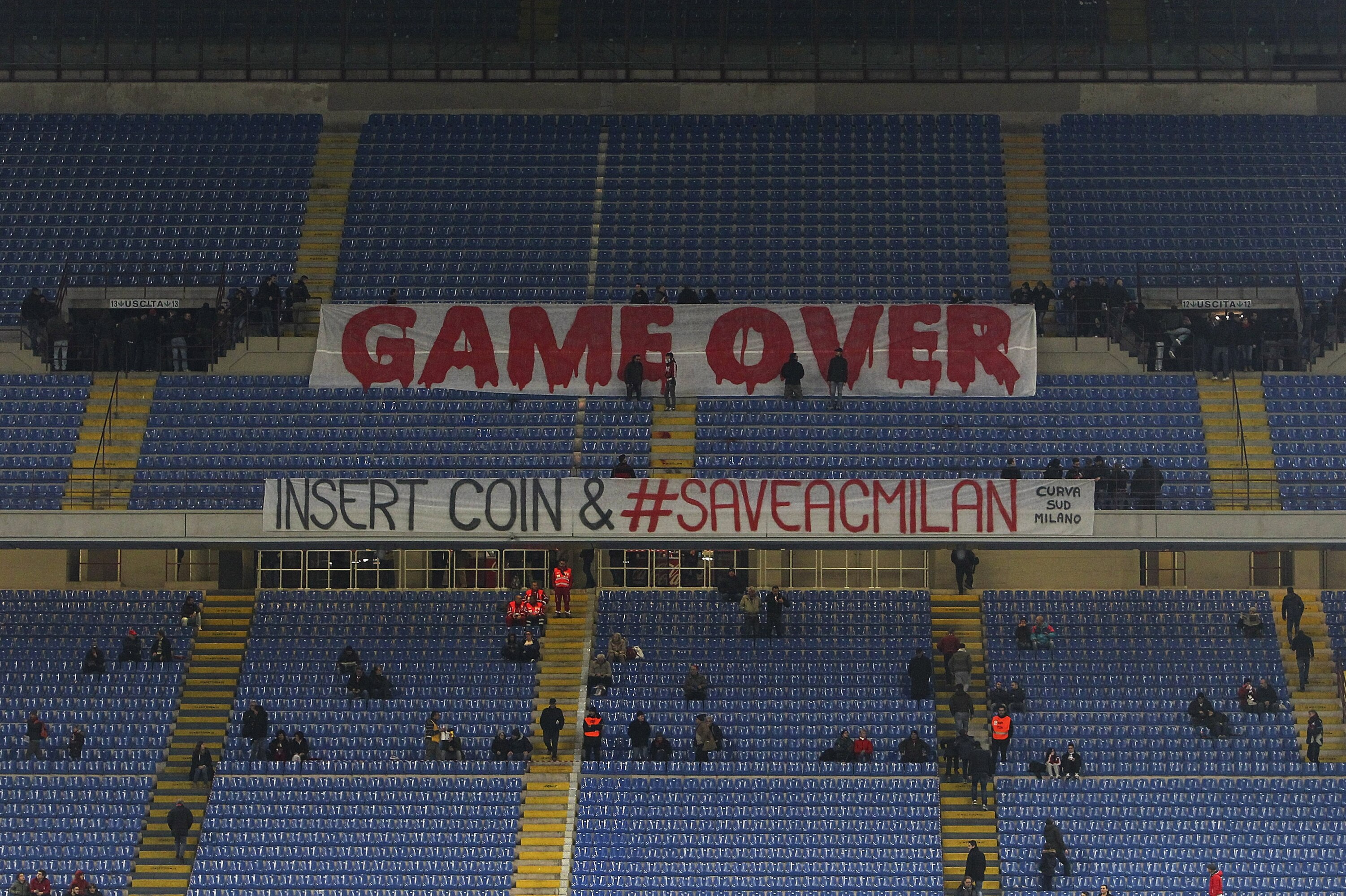 AC Milan Fan Protests May Accelerate Sale Talk for Club, image size:3003x2000