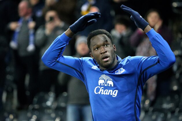 BERN, SWITZERLAND - FEBRUARY 19: Romelu Lukaku of Everton FC celebrates his third scored goal during the UEFA Europa League Round of 32 match between BSC Young Boys and Everton FC at Stade de Suisse, Wankdorf on February 19, 2015 in Bern, Switzerland. (Photo by Philipp Schmidli/Getty Images)