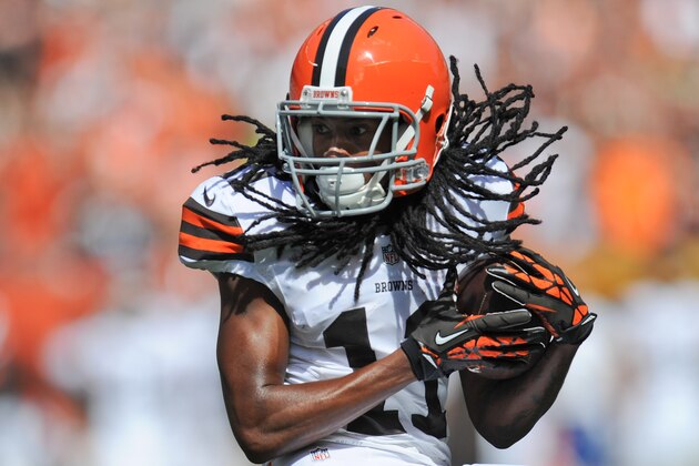 CLEVELAND, OH - SEPTEMBER 21: Travis Benjamin #11 of the Cleveland Browns makes a catch during the first half against the Baltimore Ravens at FirstEnergy Stadium on September 21, 2014 in Cleveland, Ohio. The Ravens defeat the Browns 23-21. (Photo by Maddie Meyer/Getty Images)