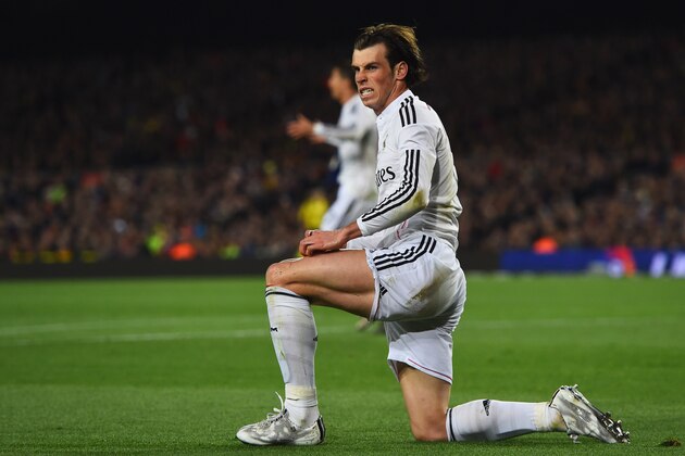 BARCELONA, SPAIN - MARCH 22:  Gareth Bale of Real Madrid CF reacts during the La Liga match between FC Barcelona and Real Madrid CF at Camp Nou on March 22, 2015 in Barcelona, Spain.  (Photo by David Ramos/Getty Images)
