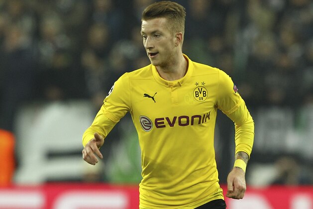 TURIN, ITALY - FEBRUARY 24:  Marco Reus of Borussia Dortmund in action during the UEFA Champions League Round of 16 match between Juventus and Borussia Dortmund at Juventus Arena on February 24, 2015 in Turin, Italy.  (Photo by Marco Luzzani/Getty Images)
