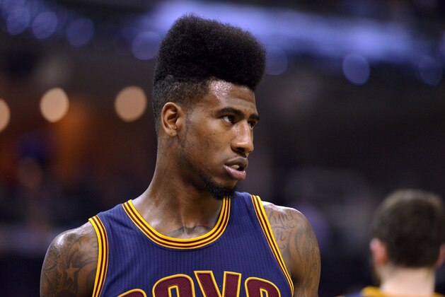 Cleveland Cavaliers guard Iman Shumpert plays in the second half of an NBA basketball game against the Memphis Grizzlies Wednesday, March 25, 2015, in Memphis, Tenn. (AP Photo/Brandon Dill)