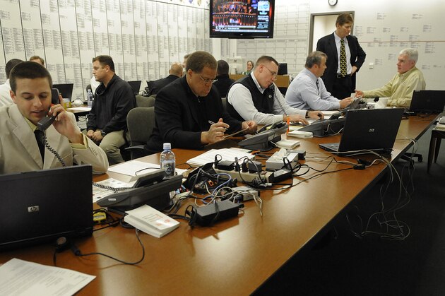 Personnel work the the phones in the Green Bay Packers  war room  for the NFL football draft at Lambeau Field Thursday, April 22, 2010, in Green Bay, Wis. (AP Photo/Evan Siegle, Pool) ** POOL PHOTO **