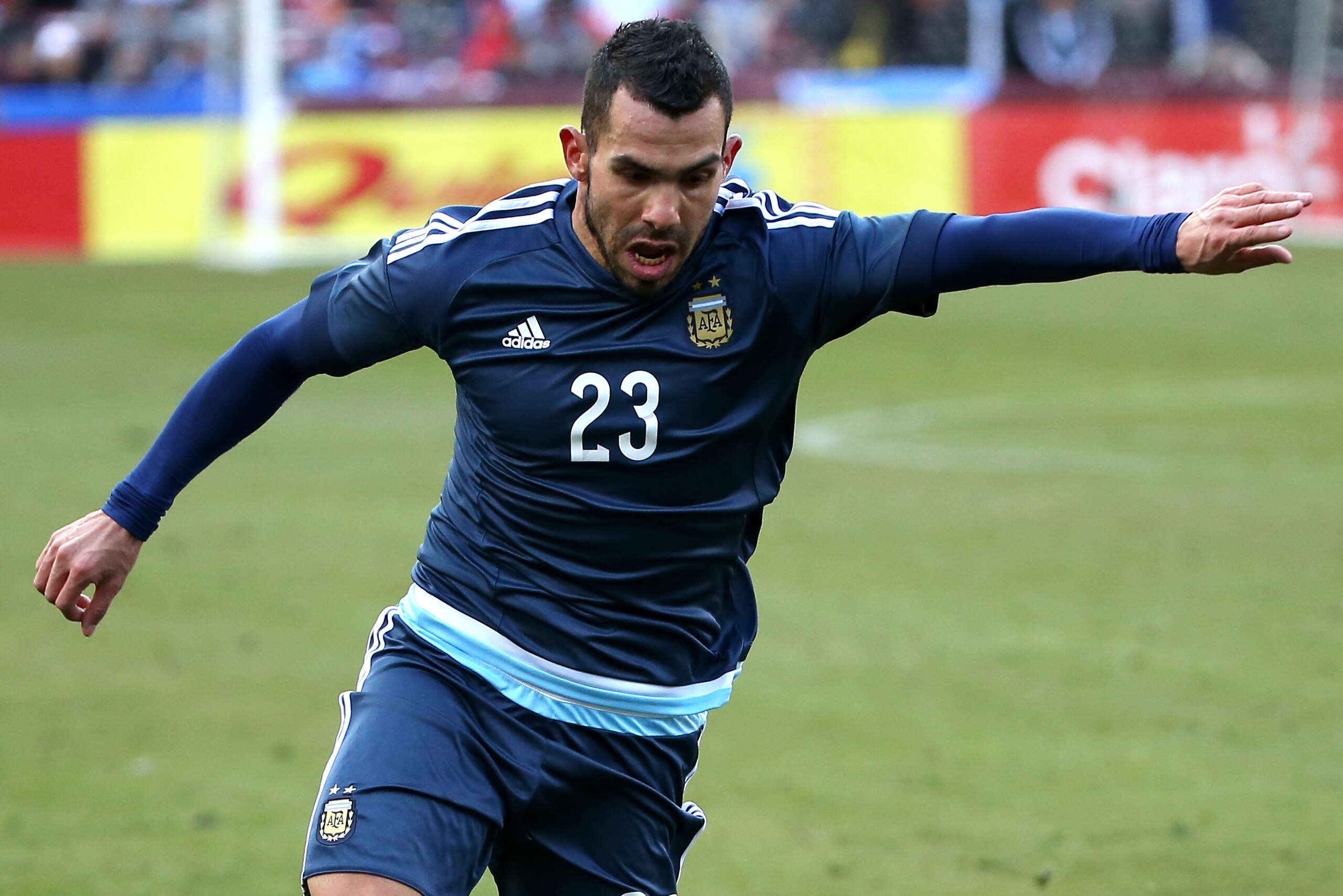 LANDOVER, MD - MARCH 28: Carlos Tevez