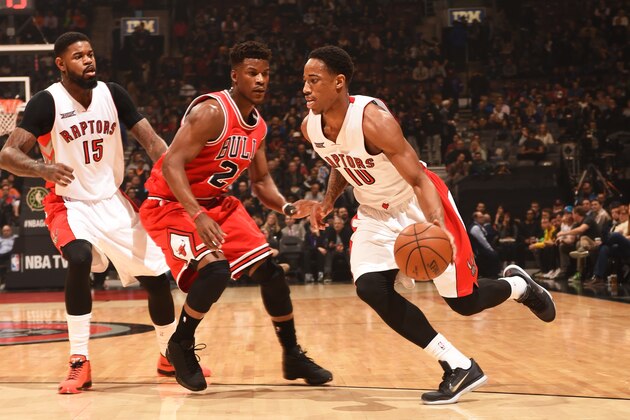 TORONTO, CANADA - March 25: DeMar DeRozan #10 of the Toronto Raptors handles the ball against the Chicago Bulls on March 25, 2015 at the Air Canada Centre in Toronto, Ontario, Canada.  NOTE TO USER: User expressly acknowledges and agrees that, by downloading and or using this Photograph, user is consenting to the terms and conditions of the Getty Images License Agreement.  Mandatory Copyright Notice: Copyright 2015 NBAE (Photo by Ron Turenne/NBAE via Getty Images)