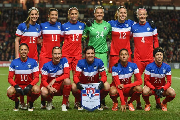 MILTON KEYNES, ENGLAND - FEBRUARY 13:  The United States team line up prior to the Women's Friendly International match between England and USA at Stadium mk on February 13, 2015 in Milton Keynes, England.  (Photo by Tom Dulat/Getty Images)