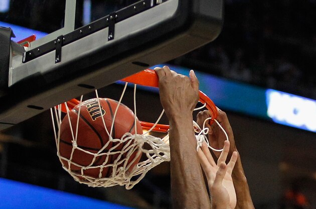 PITTSBURGH, PA - MARCH 21:  Kameron Woods #31 of the Butler Bulldogs dunks over Pat Connaughton #24 of the Notre Dame Fighting Irish in the second half during the third round of the 2015 NCAA Men's Basketball Tournament at Consol Energy Center on March 21, 2015 in Pittsburgh, Pennsylvania.  (Photo by Justin K. Aller/Getty Images)