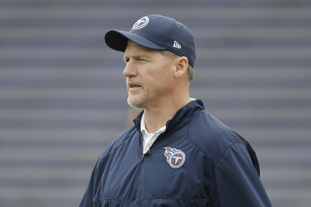 North squad head coach Ken Whisenhunt of the Tennessee Titans watches his team during NCAA college football practice for the Senior Bowl, Thursday, Jan. 22, 2015, at Ladd-Peebles Stadium in Mobile, Ala. (AP Photo/Brynn Anderson)