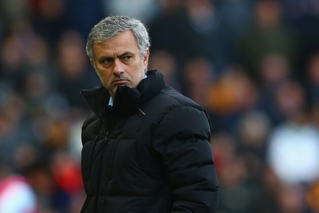 HULL, ENGLAND - MARCH 22:  Jose Mourinho manager of Chelsea looks thoughtful during the Barclays Premier League match between Hull City and Chelsea at KC Stadium on March 22, 2015 in Hull, England.  (Photo by Matthew Lewis/Getty Images)