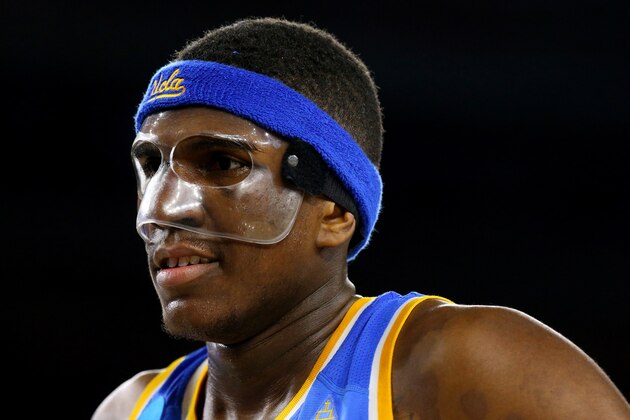 HOUSTON, TX - MARCH 27:  Kevon Looney #5 of the UCLA Bruins looks on against the Gonzaga Bulldogs during a South Regional Semifinal game of the 2015 NCAA Men's Basketball Tournament at NRG Stadium on March 27, 2015 in Houston, Texas.  (Photo by Ronald Martinez/Getty Images)