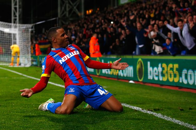 LONDON, ENGLAND - APRIL 06:  Jason Puncheon of Crystal Palace celebrates scoring his team's second goal during the Barclays Premier League match between Crystal Palace and Manchester City at Selhurst Park on April 6, 2015 in London, England.  (Photo by Clive Rose/Getty Images)