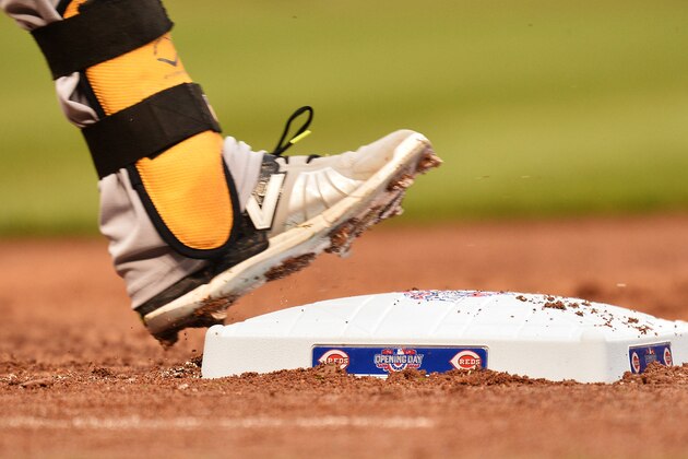 CINCINNATI, OH - APRIL 6: Starling Marte #6 of the Pittsburgh Pirates runs to first base in the seventh inning against the Cincinnati Reds at Great American Ball Park on April 6, 2015 in Cincinnati, Ohio. Cincinnati defeated Pittsburgh 5-2. (Photo by Jamie Sabau/Getty Images) CINCINNATI, OH - APRIL 6: Starling Marte #6 of the Pittsburgh Pirates runs to first base in the seventh inning against the Cincinnati Reds at Great American Ball Park on April 6, 2015 in Cincinnati, Ohio. Cincinnati defeated Pittsburgh 5-2. (Photo by Jamie Sabau/Getty Images)