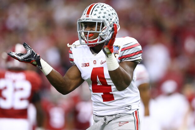 NEW ORLEANS, LA - JANUARY 01:  Curtis Samuel #4 of the Ohio State Buckeyes pumps up the crowd in the first half against Alabama during the All State Sugar Bowl at the Mercedes-Benz Superdome on January 1, 2015 in New Orleans, Louisiana.  (Photo by Streeter Lecka/Getty Images)