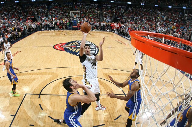 NEW ORLEANS, LA - APRIL 7:  Anthony Davis #23 of the New Orleans Pelicans shoots the ball against the Golden State Warriors on April 7, 2015 at the Smoothie King Center in New Orleans, Louisiana. NOTE TO USER: User expressly acknowledges and agrees that, by downloading and or using this Photograph, user is consenting to the terms and conditions of the Getty Images License Agreement. Mandatory Copyright Notice: Copyright 2015 NBAE (Photo by Layne Murdoch Jr./NBAE via Getty Images