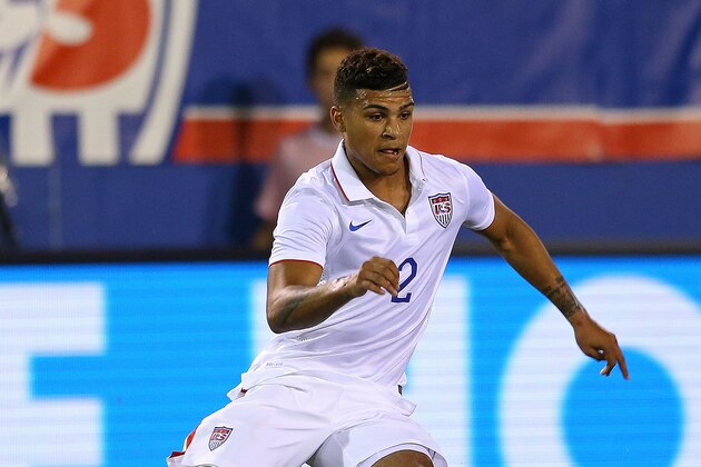 BOCA RATON, FL - OCTOBER 14:  DeAndre Yedlin #2 of the USA brings the ball upfield during a game against Honduras at FAU Stadium on October 14, 2014 in Boca Raton, Florida.  (Photo by Mike Ehrmann/Getty Images)
