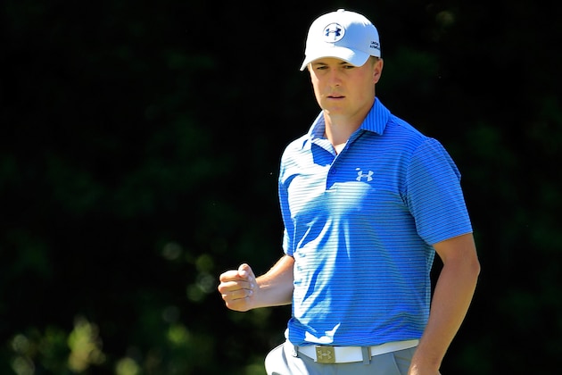 AUGUSTA, GA - APRIL 11:  Jordan Spieth of the United States makes birdie on the sixth hole during the third round of the 2015 Masters Tournament at Augusta National Golf Club on April 11, 2015 in Augusta, Georgia.  (Photo by Jamie Squire/Getty Images)