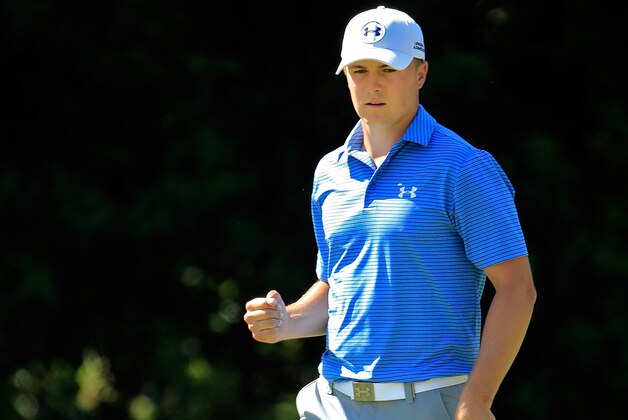 AUGUSTA, GA - APRIL 11:  Jordan Spieth of the United States makes birdie on the sixth hole during the third round of the 2015 Masters Tournament at Augusta National Golf Club on April 11, 2015 in Augusta, Georgia.  (Photo by Jamie Squire/Getty Images)