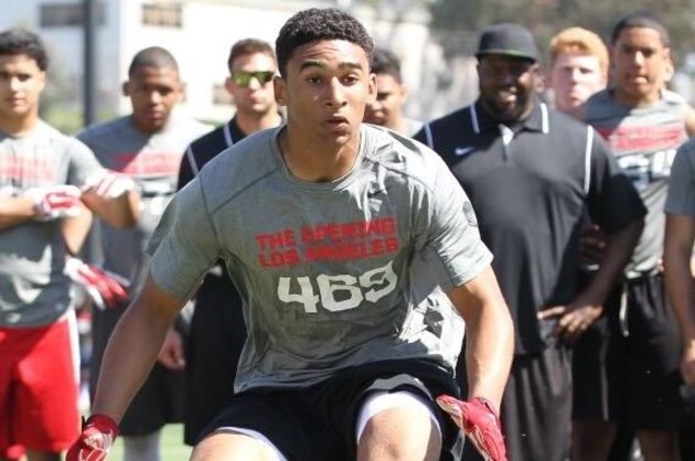 California 4-star linebacker Curtis Robinson verbally committed to Stanford Monday morning.
