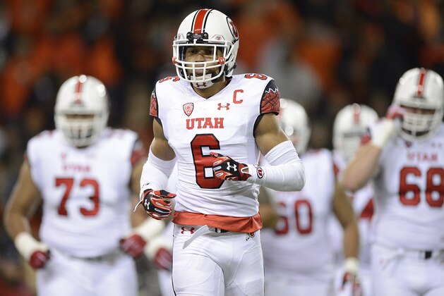 University of Utah wide receiver Dres Anderson (6) takes the field against Oregon State University during an NCAA college football game in Corvallis, Ore., Thursday, Oct.. 16, 2014. The University of Utah beat Oregon State 29-23. (AP Photo/Troy Wayrynen)