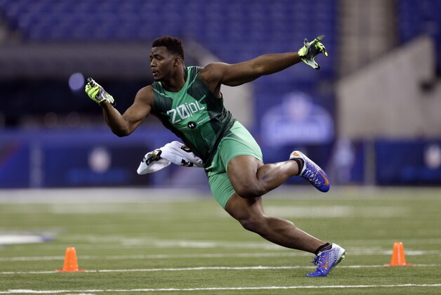 Florida defensive lineman Dante Fowler runs a drill at the NFL football scouting combine in Indianapolis, Sunday, Feb. 22, 2015. (AP Photo/David J. Phillip) Florida defensive lineman Dante Fowler runs a drill at the NFL football scouting combine in Indianapolis, Sunday, Feb. 22, 2015. (AP Photo/David J. Phillip)