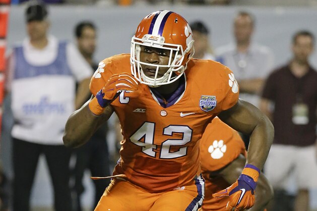Clemson linebacker Stephone Anthony (42) moves against Oklahoma during the second half of the Russell Athletic Bowl NCAA college football game in Orlando, Fla., Monday, Dec. 29, 2014. Clemson won 40-6. (AP Photo/John Raoux)