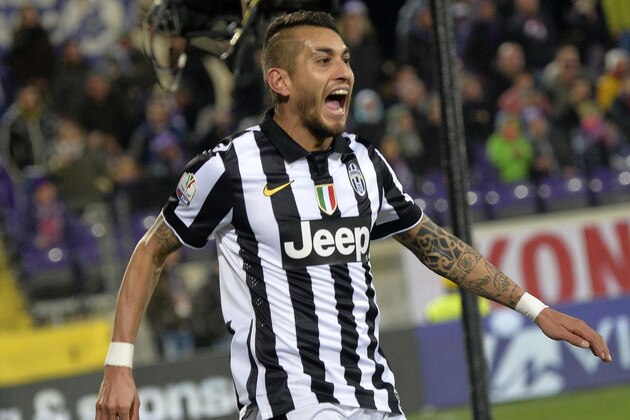 Juventus' Roberto Pereyra celebrates after scoring during an Italian Cup semifinal return soccer match between Juventus and Fiorentina,  at the Artemio Franchi stadium in Florence, Italy, April 7, 2015. (AP Photo/Maurizio Degl' Innocenti) ITALY OUT