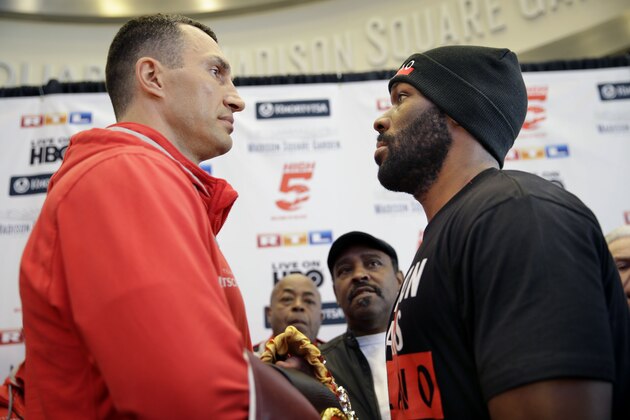 Boxers Wladimir Klitschko, left, and Bryant Jennings pose for a picture during a news conference in New York, Tuesday, April 21, 2015. Klitschko will defend his heavyweight titles against Jennings on April 25, at Madison Square Garden in New York. (AP Photo/Seth Wenig) Boxers Wladimir Klitschko, left, and Bryant Jennings pose for a picture during a news conference in New York, Tuesday, April 21, 2015. Klitschko will defend his heavyweight titles against Jennings on April 25, at Madison Square Garden in New York. (AP Photo/Seth Wenig)