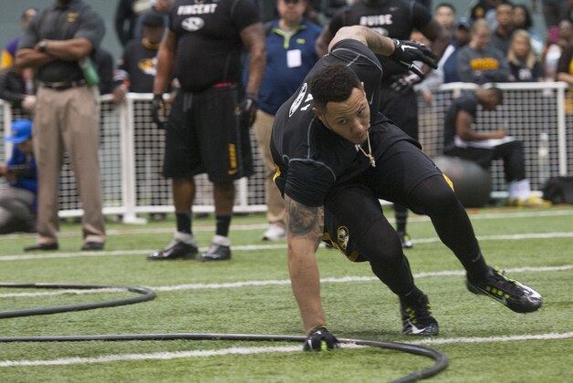 Shane Ray takes part in an agility drill during Missouri's NFL football Pro Day on the University of Missouri campus Thursday, March 19, 2015, in Columbia, Mo.(AP Photo/L.G. Patterson)