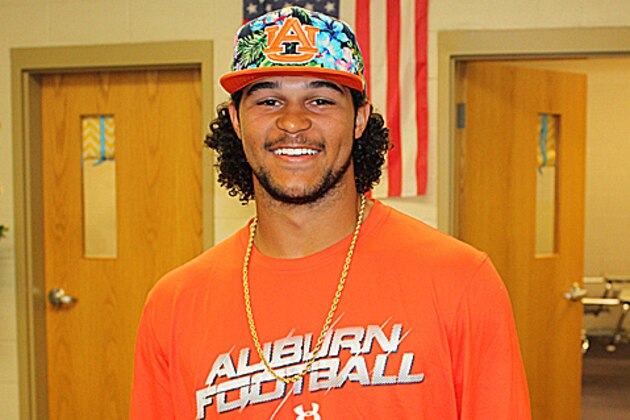 Auburn picked up its sixth commitment of the 2016 class in 3-star linebacker Tre Threat.