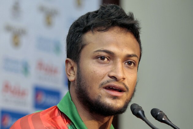 Bangladesh’s vice-captain Shakib Al Hasan speaks during a press conference in Dhaka, Bangladesh, Thursday, April 16, 2015. Bangladesh and Pakistan will play three one-day international, one Twenty20 and two test cricket matches beginning April 17. (AP Photo/A.M. Ahad)